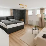 Im Besonderem Haus 
